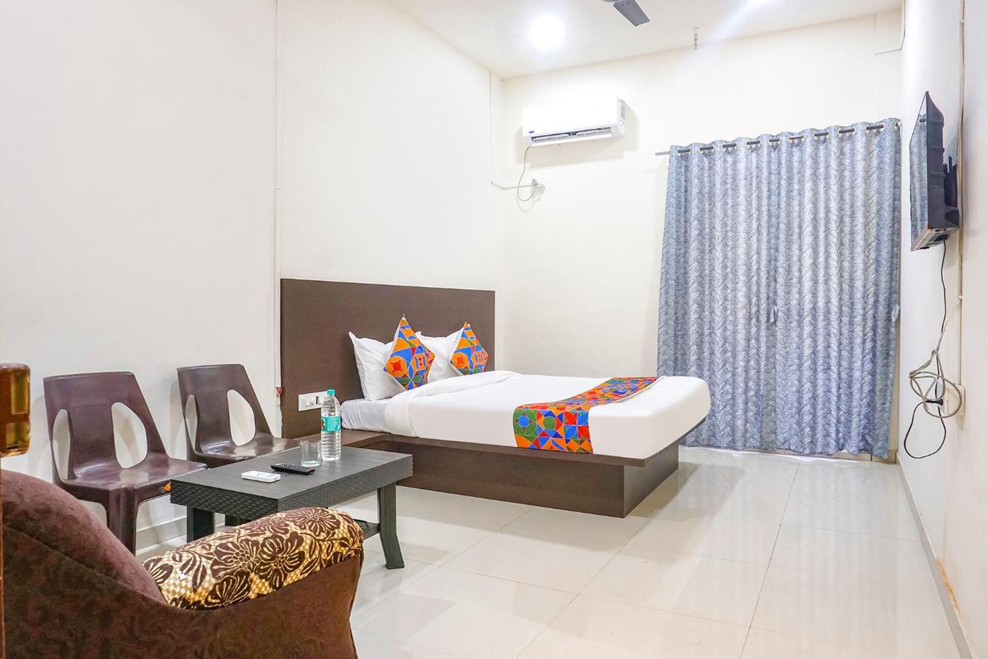 Fabhotel Om Sai - Nr Nashik Railway Station Kültér fotó