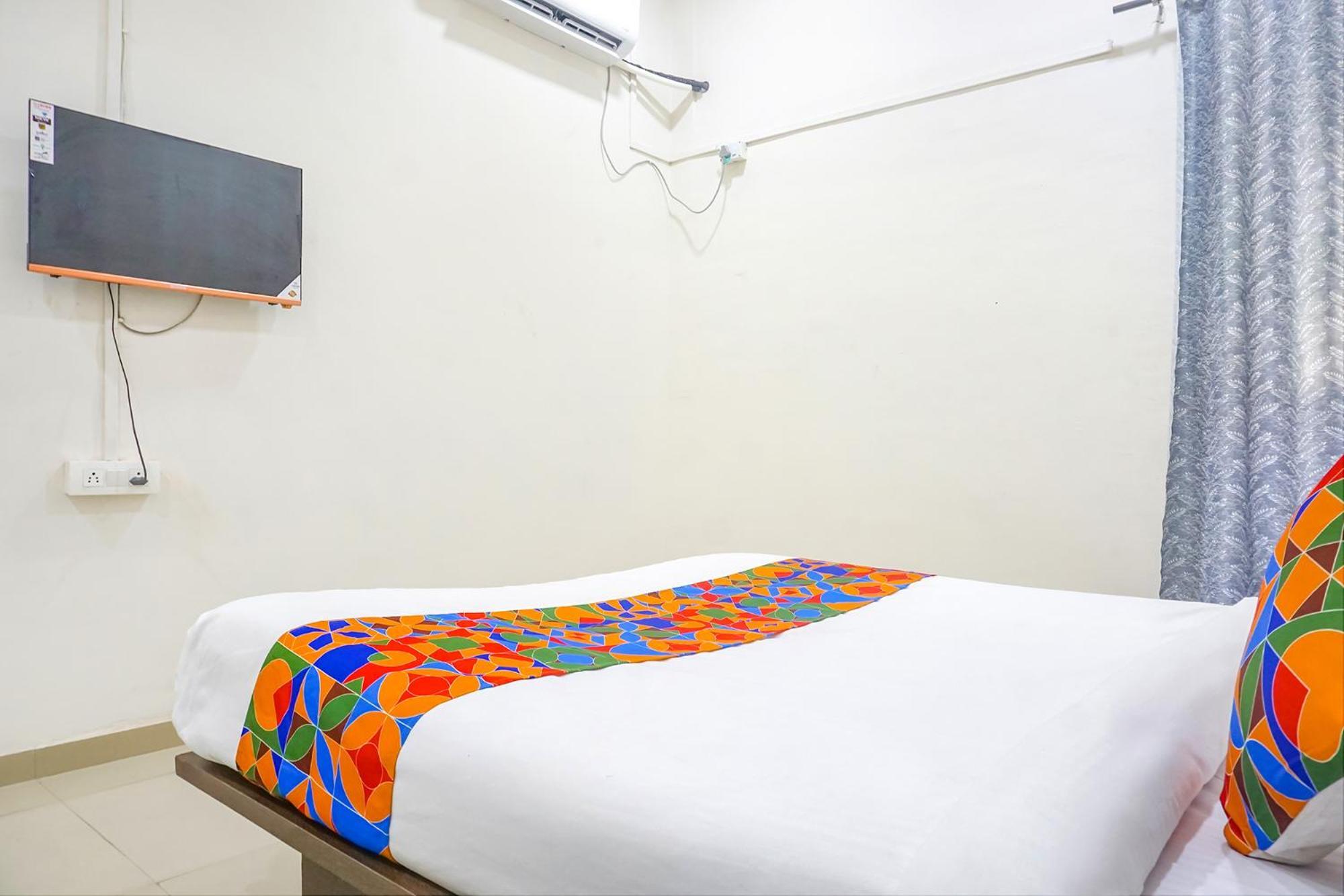 Fabhotel Om Sai - Nr Nashik Railway Station Kültér fotó