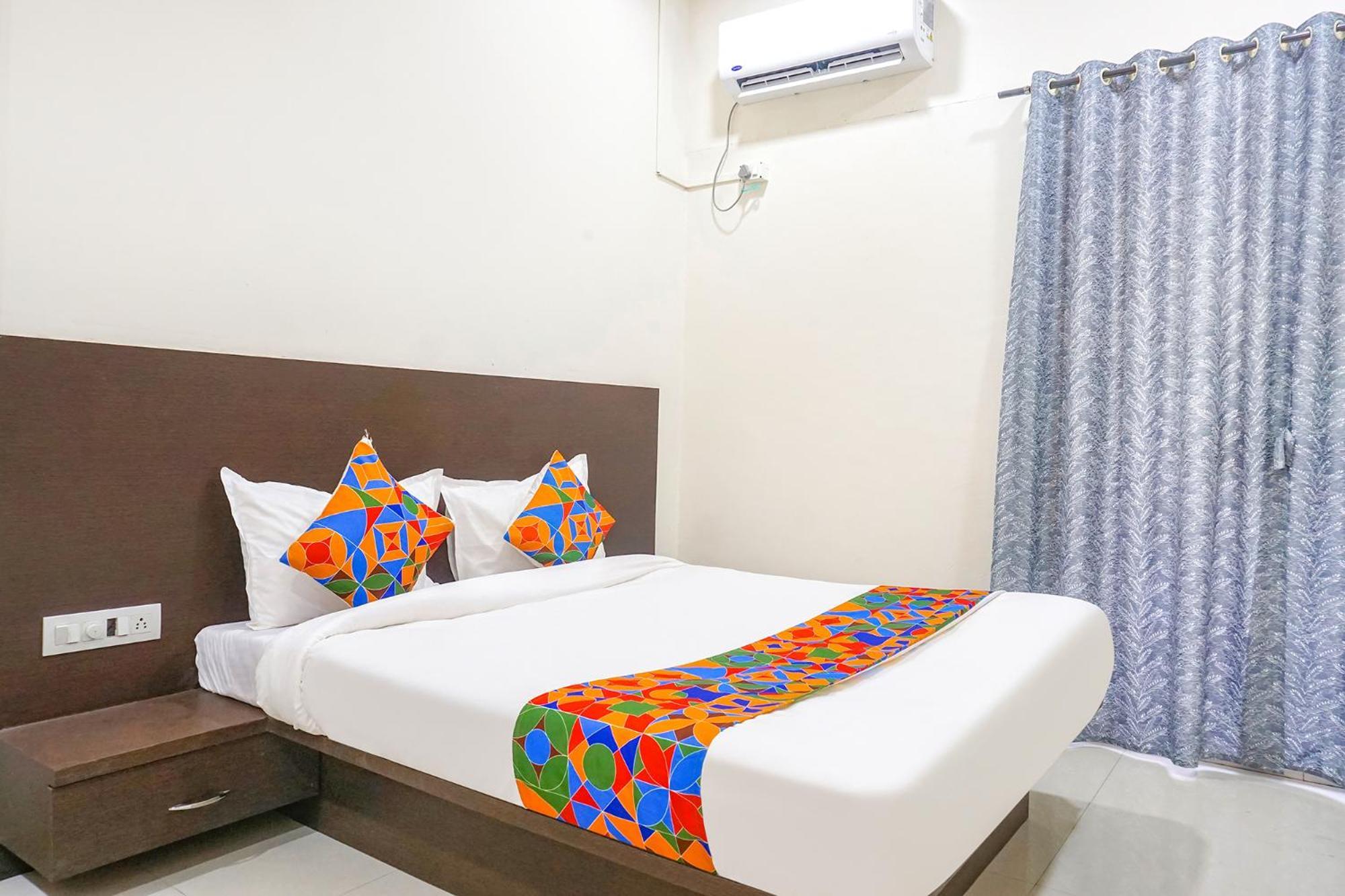 Fabhotel Om Sai - Nr Nashik Railway Station Kültér fotó
