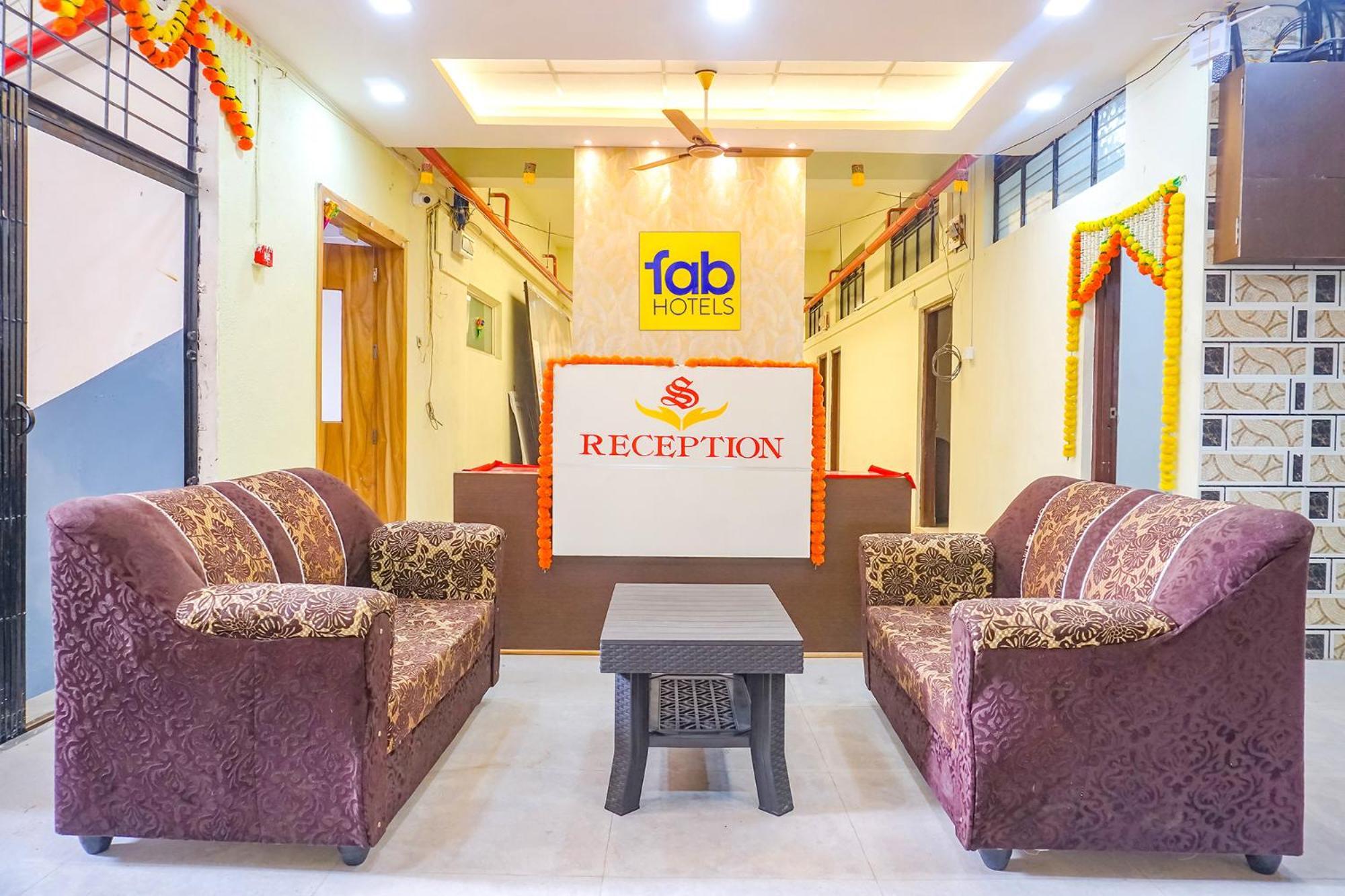 Fabhotel Om Sai - Nr Nashik Railway Station Kültér fotó